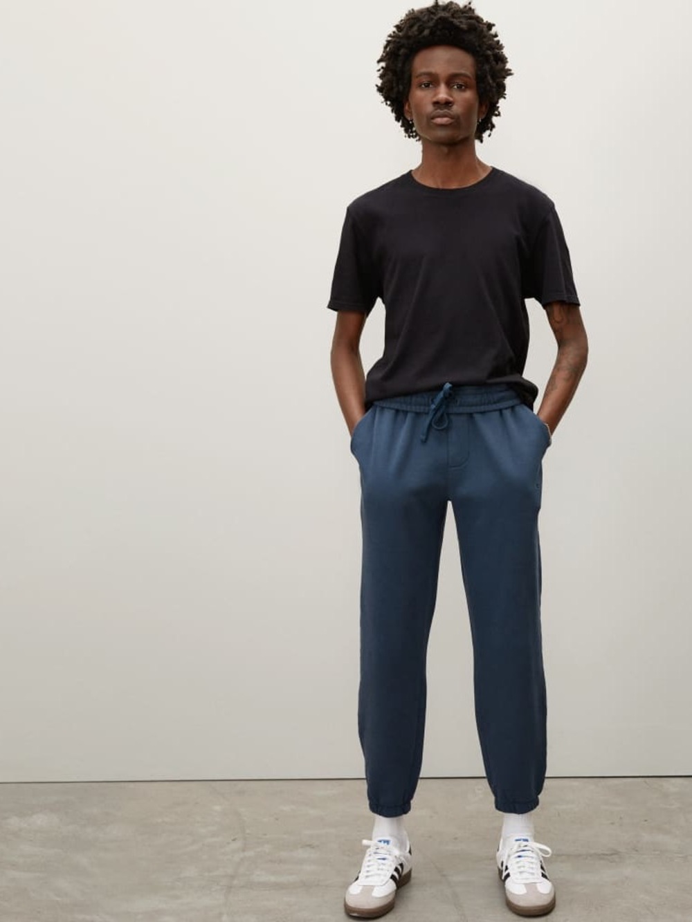 Everlane Uniform Organic Cotton Black Crewneck Tee Shirt Size Medium - Picture 2 of 12